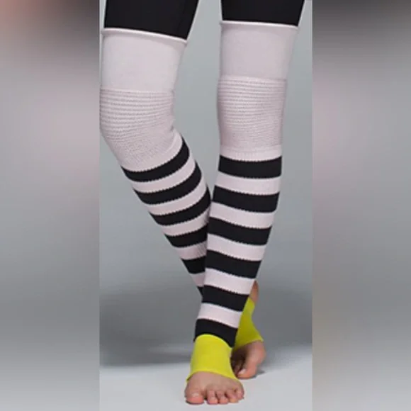 Lululemon Blissed Out Leg Warmers - Picture 1 of 5
